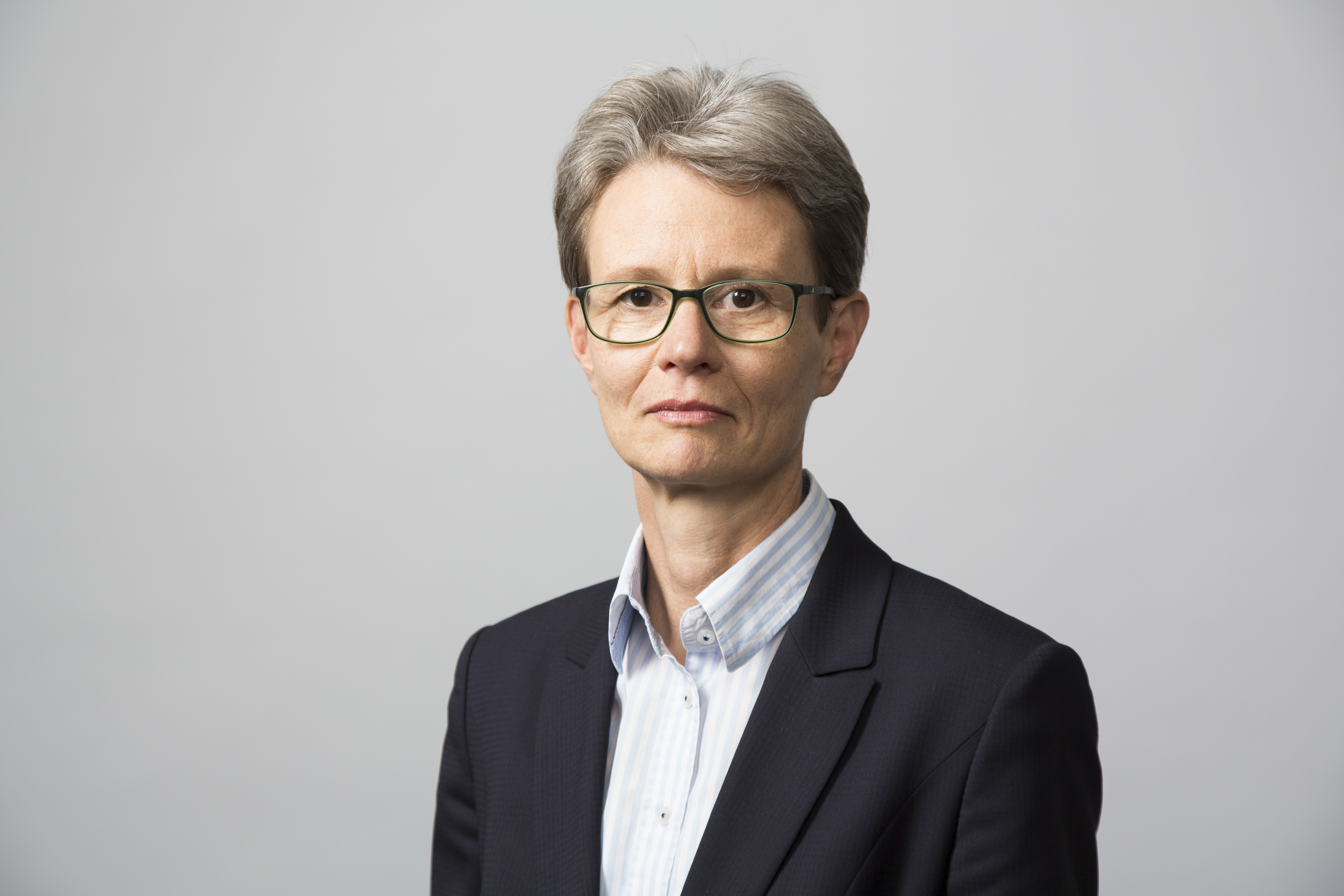 Portraitaufnahme der Abteilungsleiterin Dr. Angela Küster