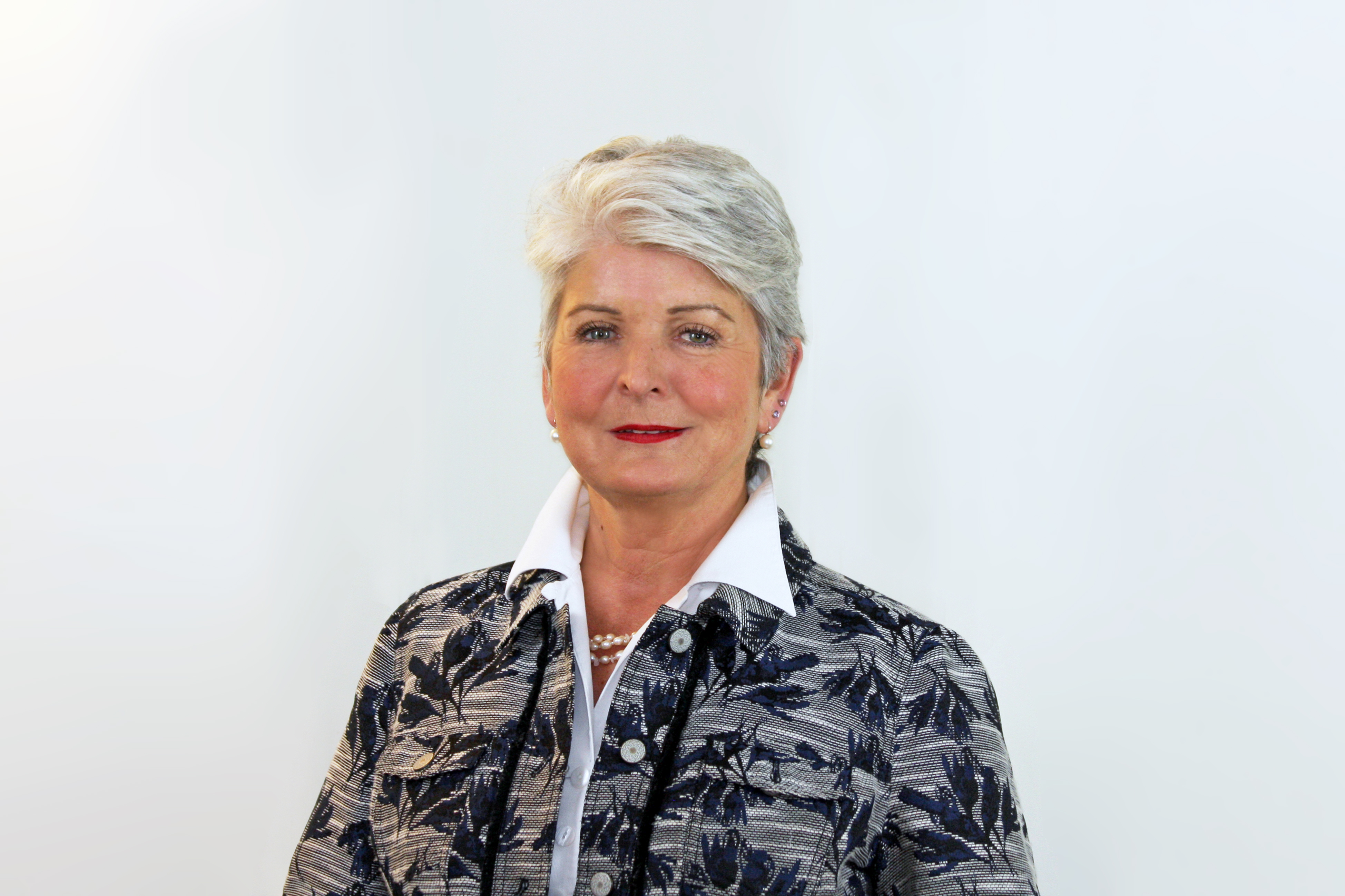 Portraitaufnahme der Regierungspräsidentin Birgitta Radermacher