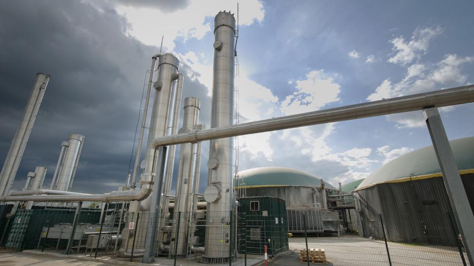 AdobeStock_69435577_Biogasanlage.jpg Biogasanlage
