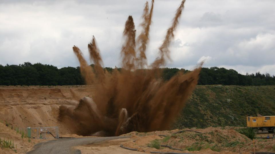 Sprengung eines Kampfmittels zur Dokumentation