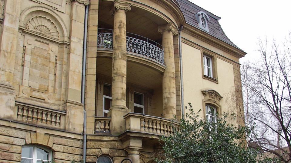 Fassade Schlößchen Cecilienalle Düsseldorf