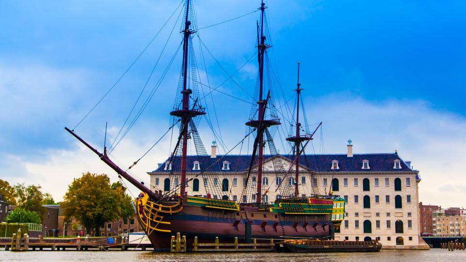 Niederländisches Segelschiff © EwaStudio - stock.abdobe.com