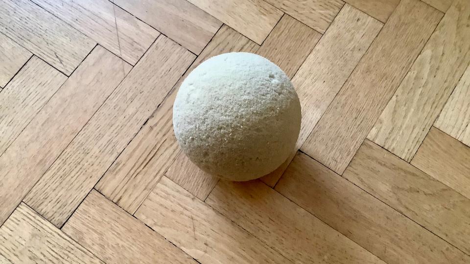 Ball auf Boden (Symbolbild)