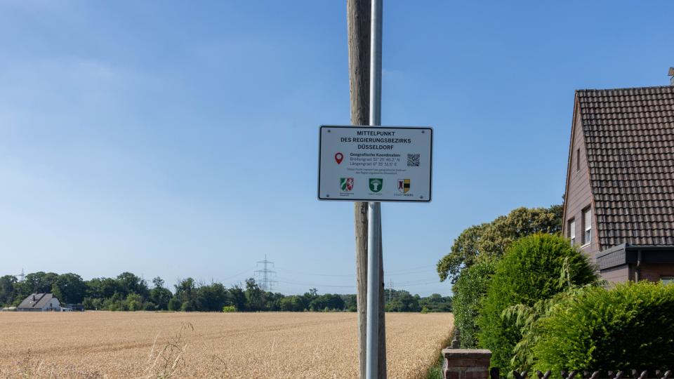 Der Mittelpunkt des Regierungsbezirks Düsseldorf liegt in Moers.