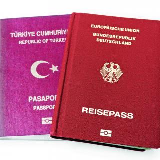 Deutscher und türkischer Reisepass, Mehrstaatigkeit