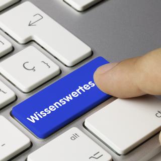 Tastatur mit Schriftzug Wissenswertes