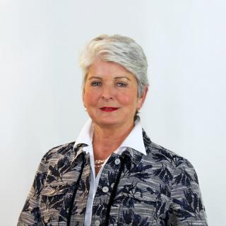 Portraitaufnahme der Regierungspräsidentin (a.D.) Birgitta Radermacher