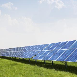 erneuerbare Energie Wind- und Solarenergie