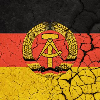 Flagge der ehemaligen DDR (Symbolbild)