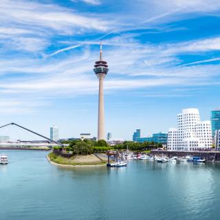 Düsseldorf am Rhein (Symbolbild)