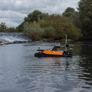 Einsatz autonomer Wasserdrohne auf der Ruhr