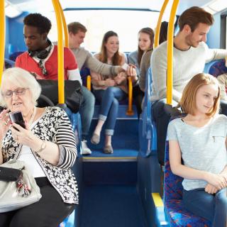 Busfahrt (Symbolbild)